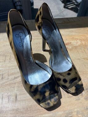 Jessica Simpson Leopard-Pattern Peep Toe Heels in Brown and Black size 10